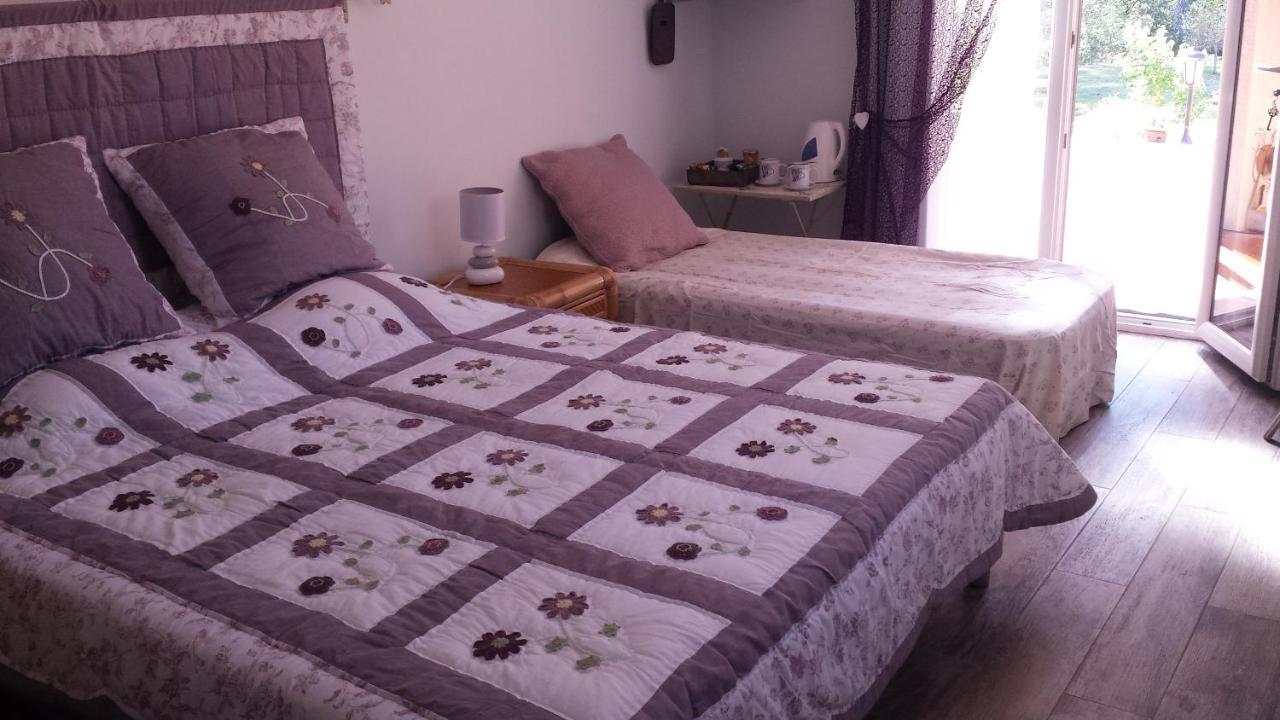 Le Jardin Des Selves Bed & Breakfast Draguignan Dış mekan fotoğraf